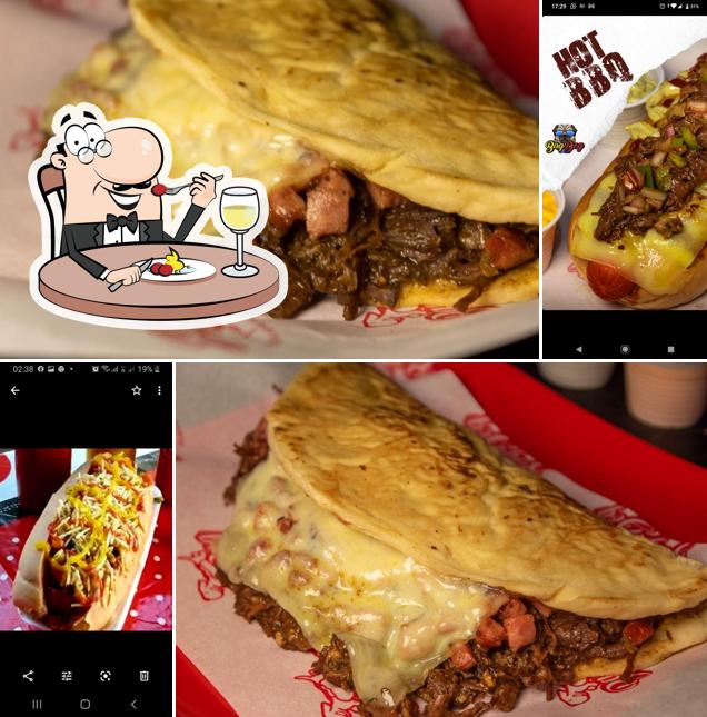 Sanduíche de carne de porco desfiada em CACHORRO QUENTE BAG DOG - HAMBURGUERIA E DOGUERIA - FORTALEZA