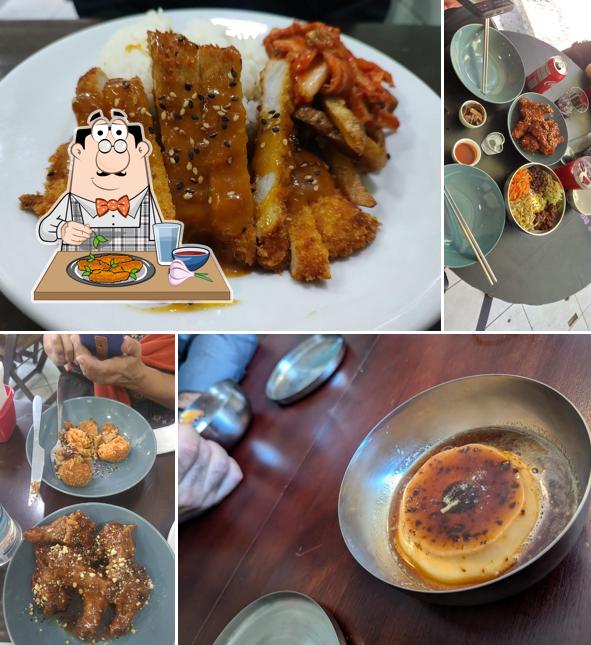 Asas de frango em KIM POCHA 김 포차