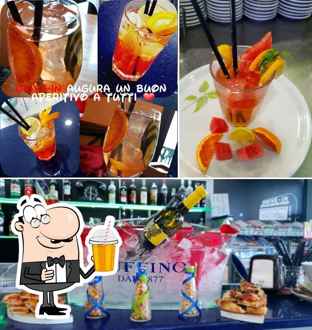 Goditi un drink a Drive-in bar Passignano sul Trasimeno