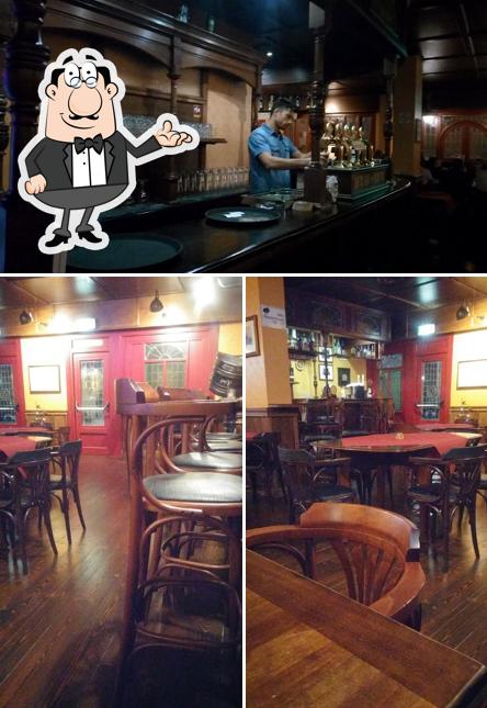 Dai un'occhiata agli interni di Quattro Venti Brew Pub