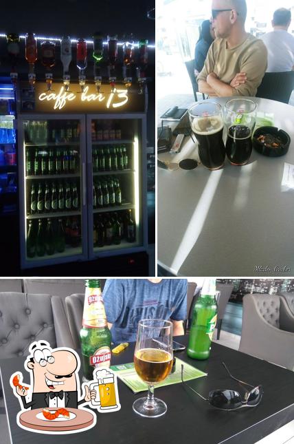 Puoi prenderti un rinfrescante bicchiere di birra chiara o scura