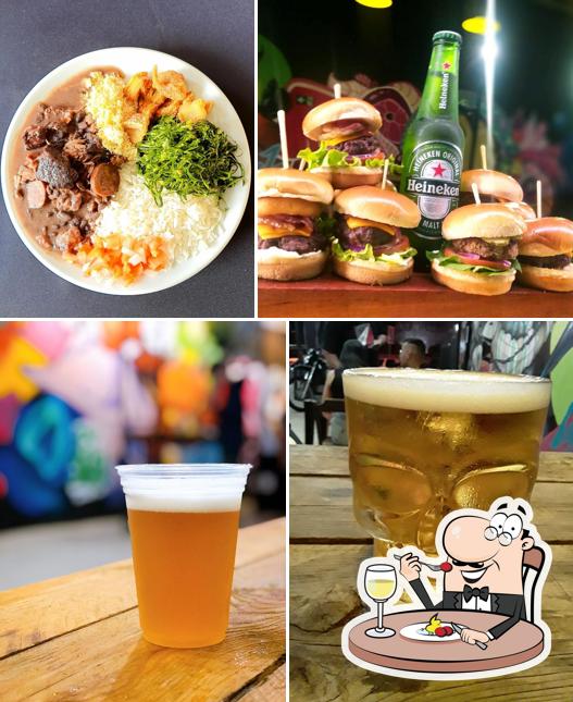 Esta é a imagem ilustrando comida e bebida no Revolution Burguer & Chopp - Jundiaí