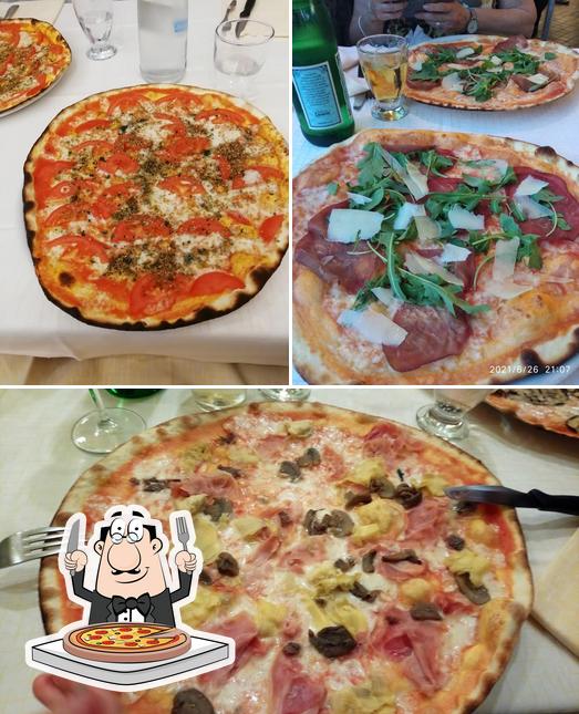 Scegli tra le molte varianti di pizza