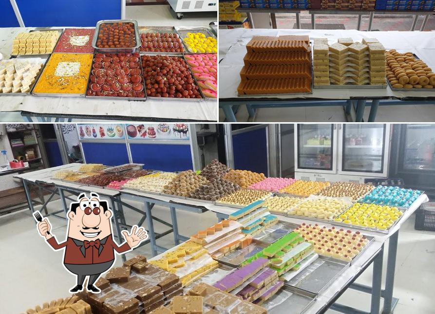 Meals at Sri Kumaran Sweets & Bakery