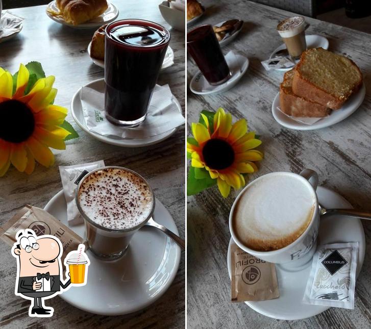 Goditi un drink a Cristian Bar