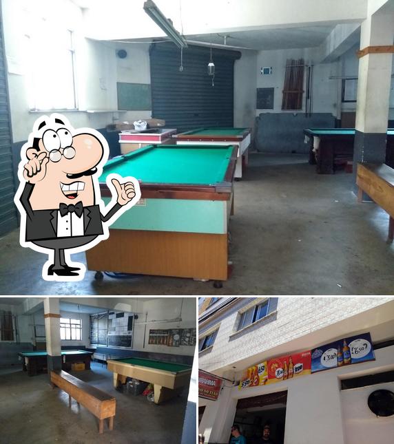 O interior do Bar do Sô Tião