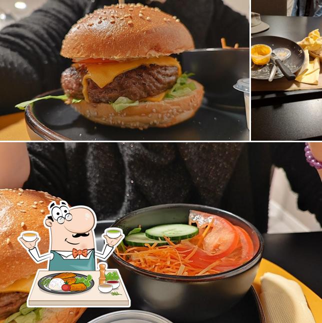 Nourriture à La Frite Jaune de Lisa