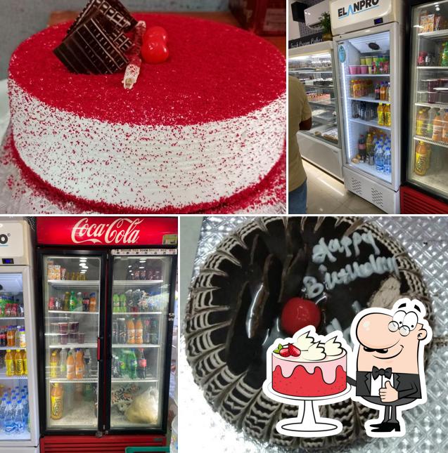 Red velvet cake at Akshayaa Sweets & Bakery in Pondicherry / Best cake shop / Birthday cake / Wedding cake / Tea & samosa / Hot and sweet snacks