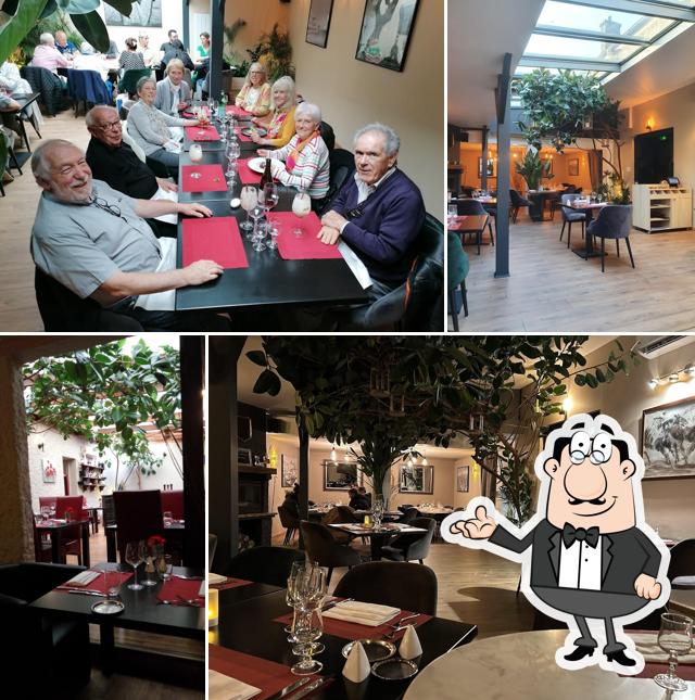 Installez-vous à l'une des tables de Le Cheval Rouge