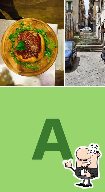 Voici une photo de Pizzeria Add'o 52 Napoli