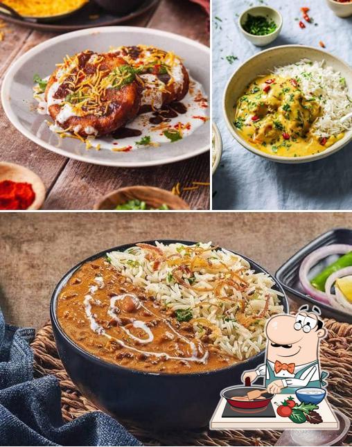 Chicken curry at PAAPPE DEE HATTI