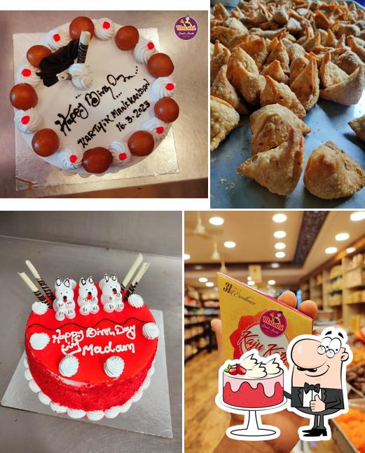 Red velvet cake at Malathi Sweet and Snacks