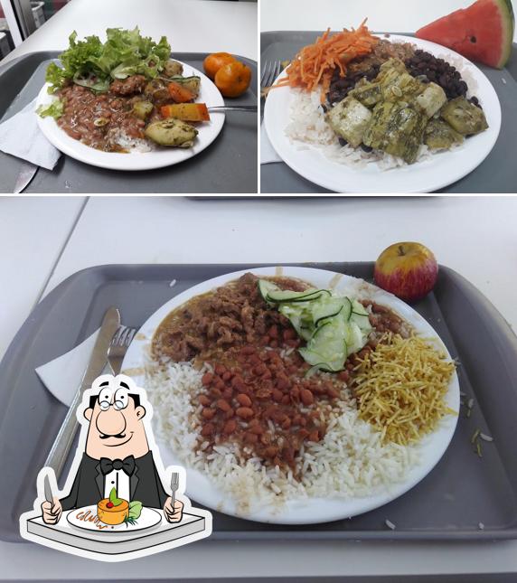 Platos en Restaurante Popular Matriz - Mercado Central