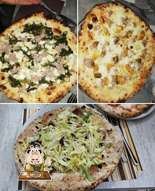 Scegli una pizza a Al Vicoletto