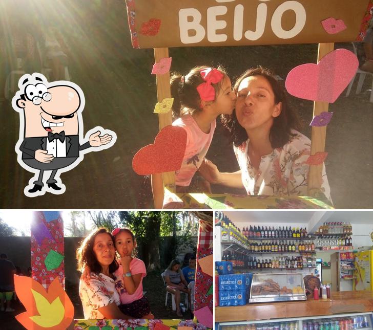 Look at the photo of Bar do Marco