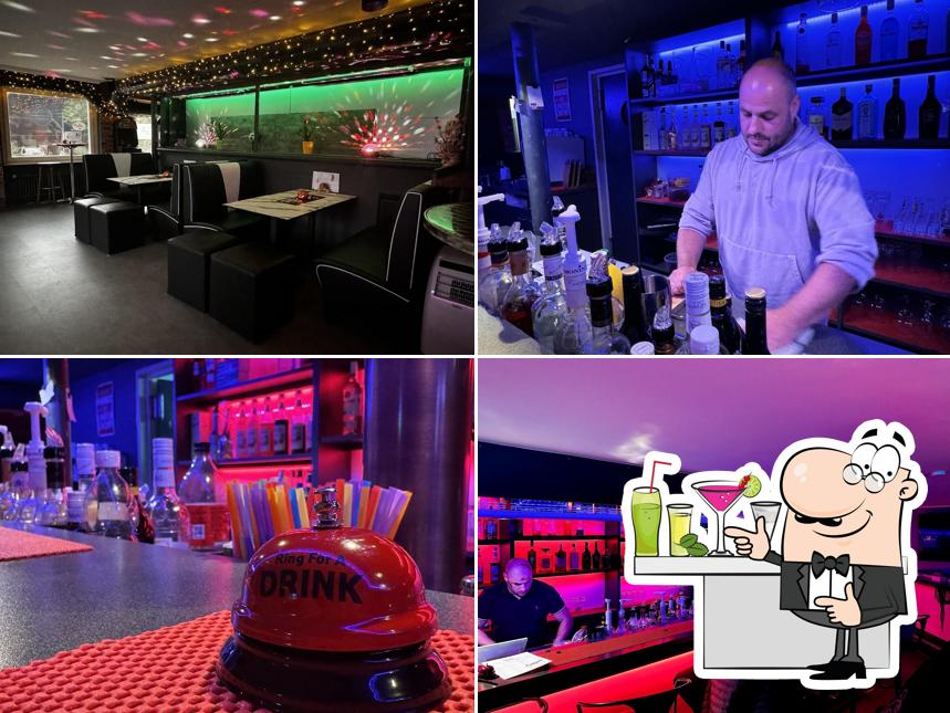 Vedi la foto di Lanla Bar & Karaoke