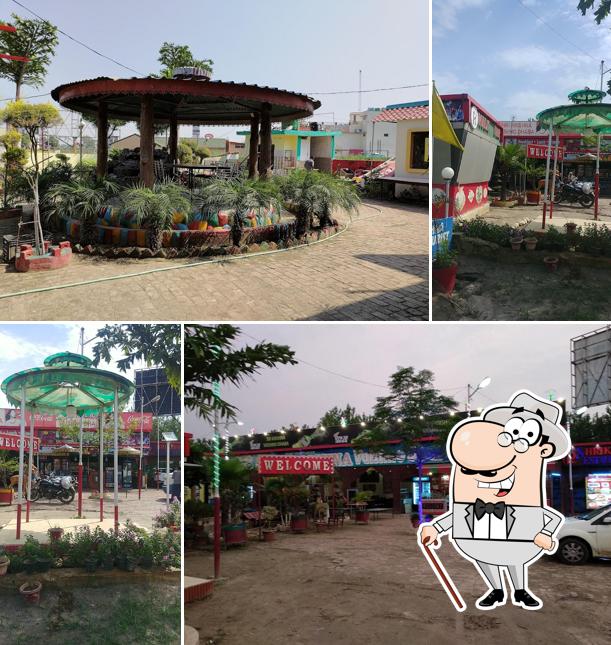 Check out how Shree Krishna Vaishno Dhaba looks outside