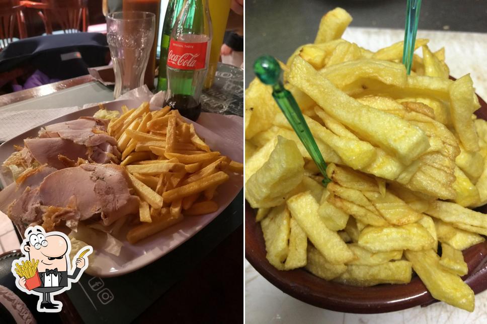 A Johnny's Irish Pub puoi provare le patatine fritte