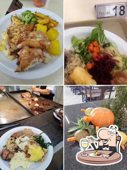 A foto da comida e interior no Restaurante Filezão