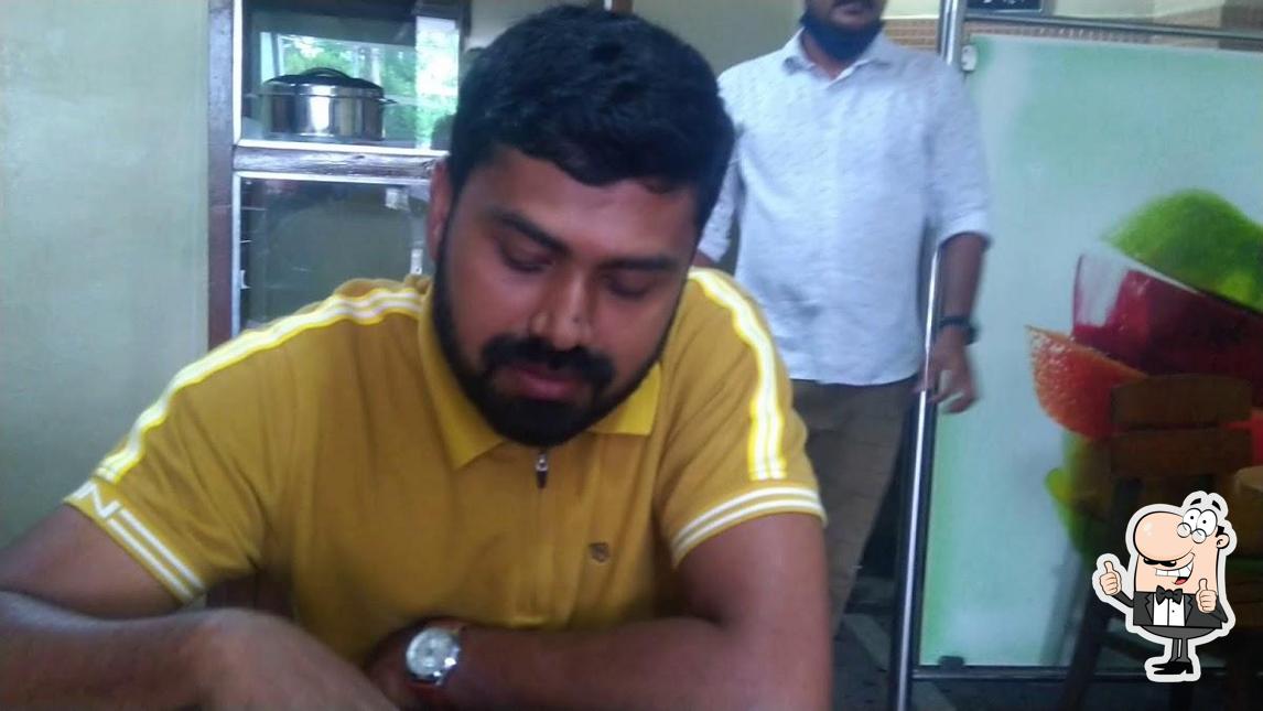 Maliyekkal Hotel & Tea shop image