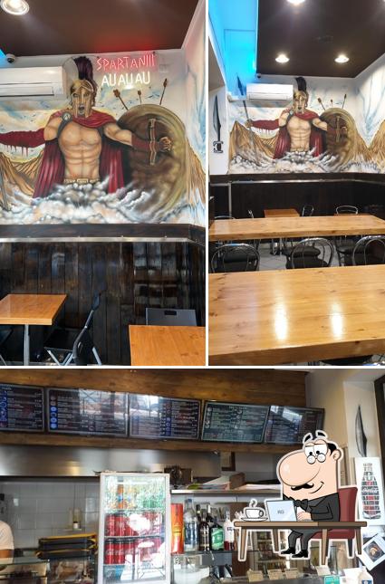 Siediti a un tavolo di SPARTA GREEK FOOD (TRIESTE)