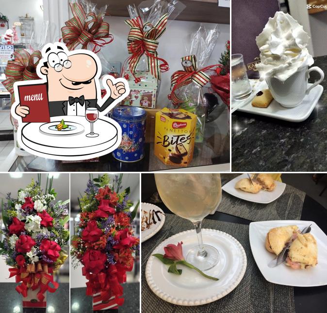 Platos en Kaza Flora & Café