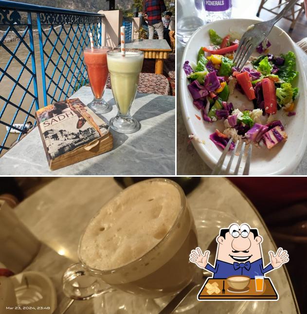 Clam chowder at Nosh garden cafe and hostel