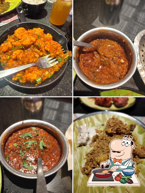 Chicken curry at Aasife & Brothers Biriyani Centre (PEELAMEDU)