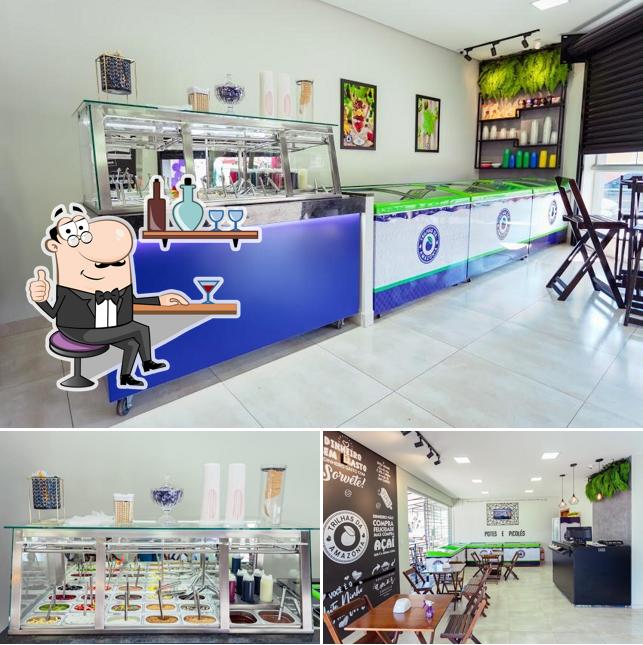 O interior do Sorveteria e Açaiteria Trilhas da Amazonia - Feito com muito amor