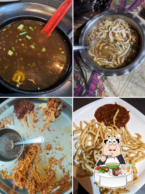 Hot and sour soup at Sizzling China