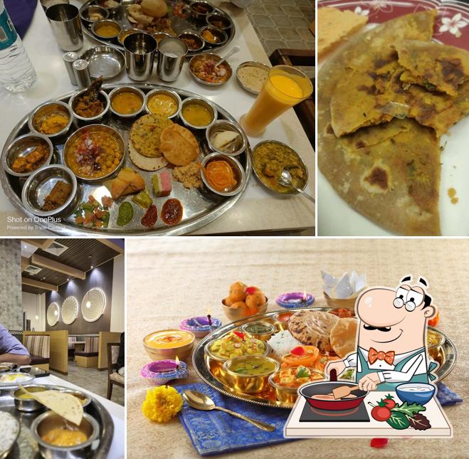 Chicken curry at Khandani Rajdhani, Mall of Asia, Yelahanka