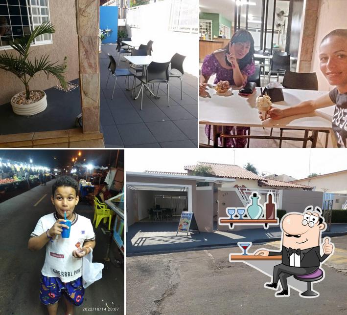 O interior do CASA DO SORVETE