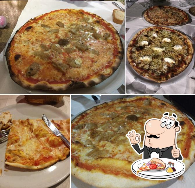 Ordina tra le svariate varianti di pizza