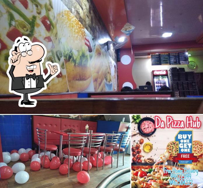 Among various things one can find interior and food at Da Pizza Hub