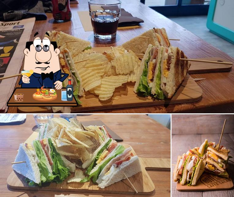 Ordina un panino a Botega Caffe Cacao Vergiate