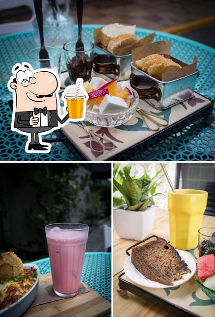 Desfrute de um drinque no Confeitaria de Origem-Heleno Júnior