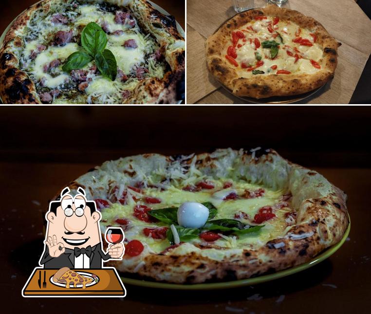 Ordina tra le molte varianti di pizza