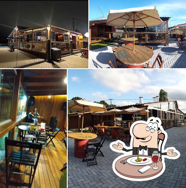 Carona’s Pub image