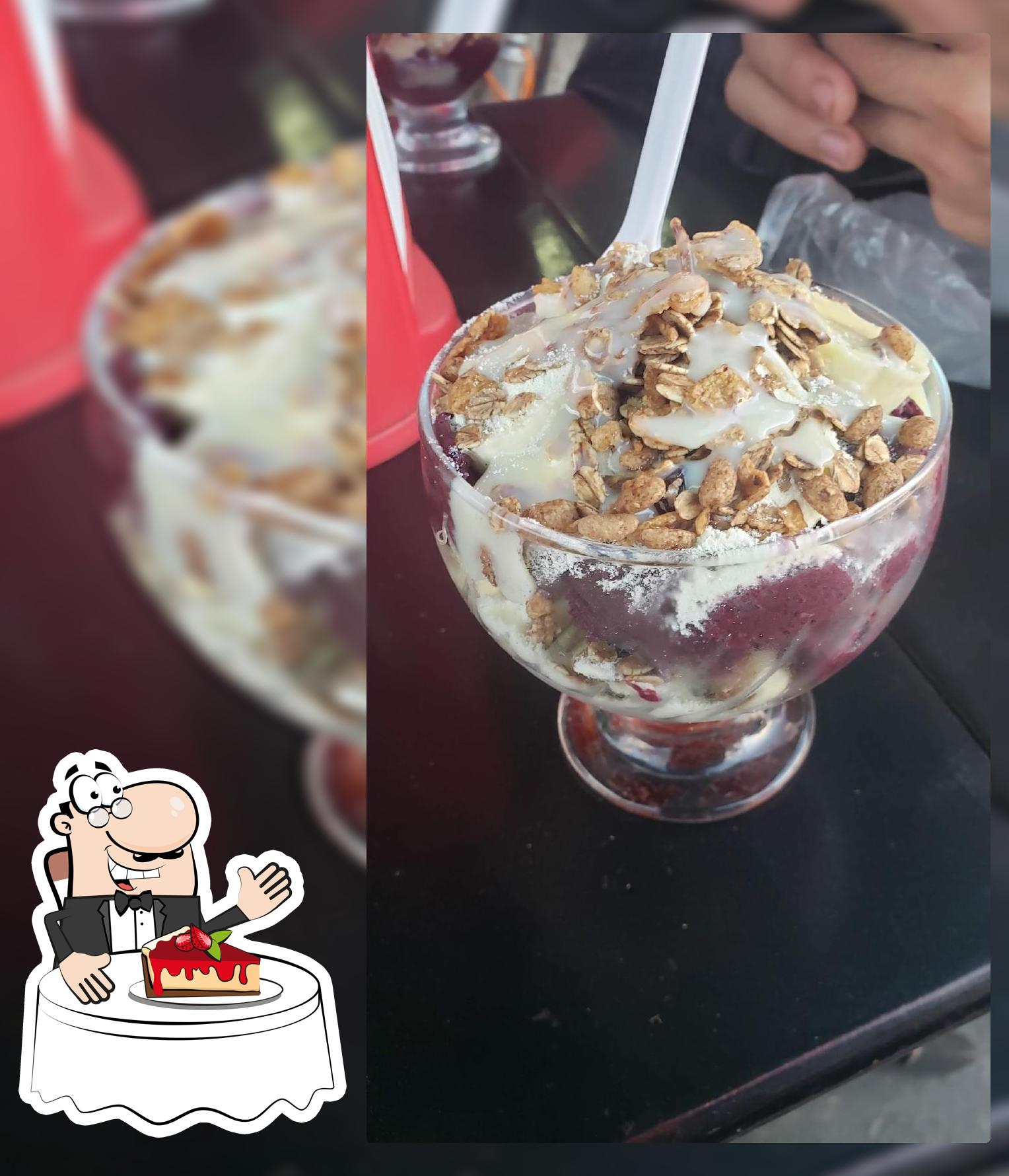 Açaí do Makarrão serve uma gama de sobremesas