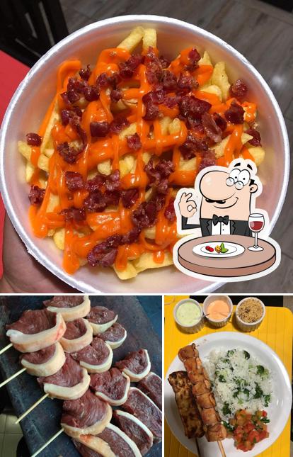 Comida em Restaurante e jantinha rango bom