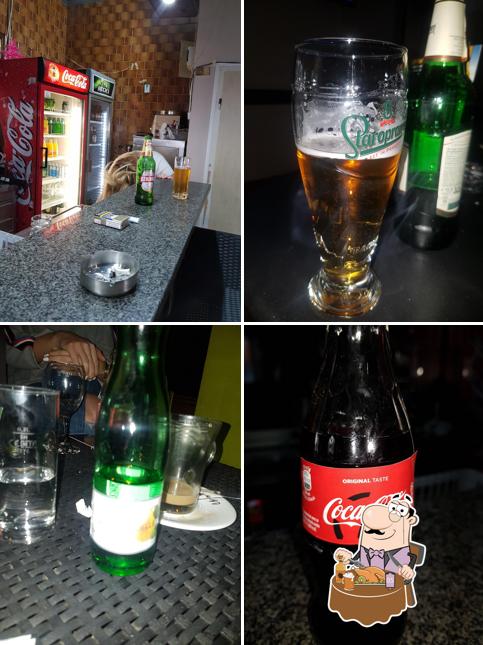 Puoi prenderti un rinfrescante bicchiere di birra chiara o scura