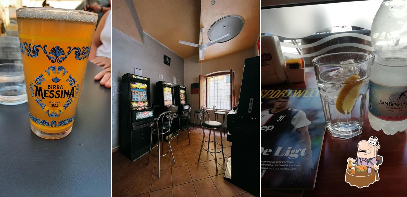 Puoi ordinare un rinfrescante bicchiere di birra chiara o scura