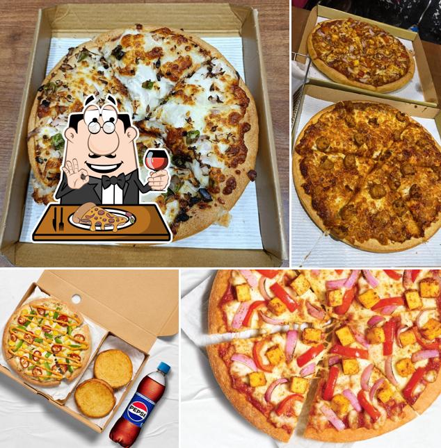 At Pizza Hut Times square Mall MG road, Udupi, you can get pizza