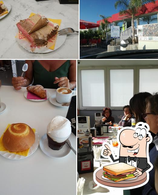 Fatti un panino a Bar Fucsia