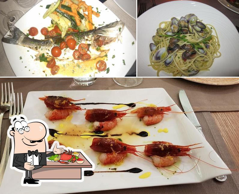 Ordina tra i molti prodotti di cucina di mare proposti a Ristorante Can Caus Santa Flavia