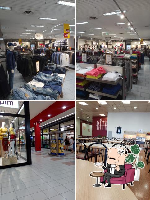 Gli interni di Centro Commerciale Vittoria