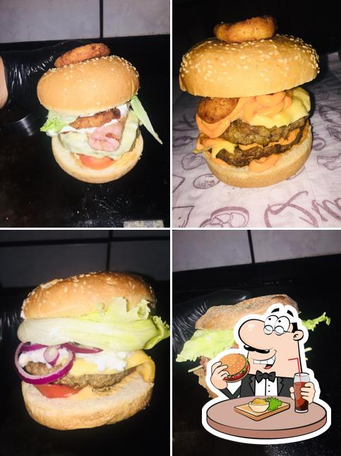 Hambúrguer em Disk lanche Shibatas Ilha Comprida