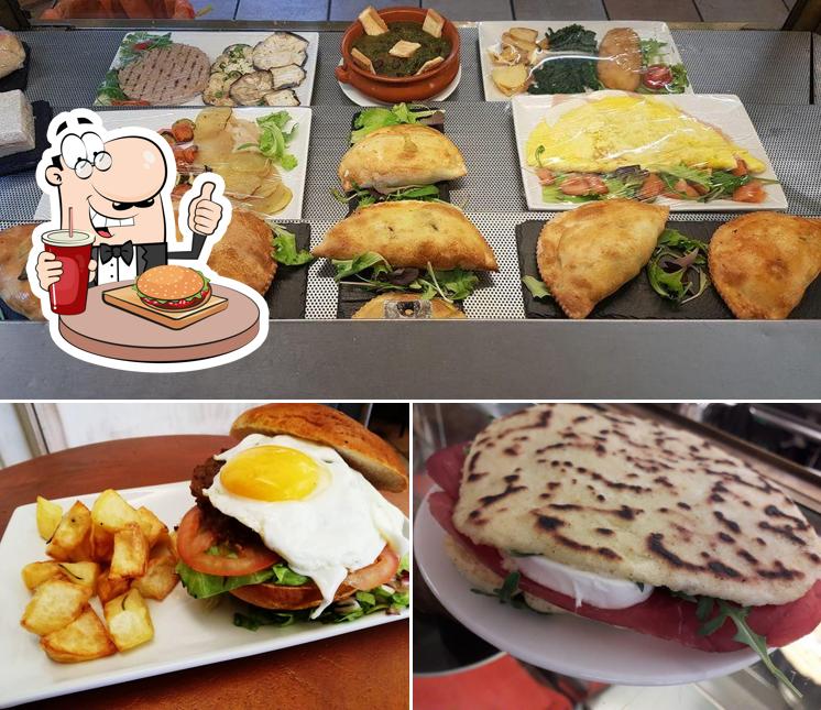 Prova un hamburger a Vimì Cafè