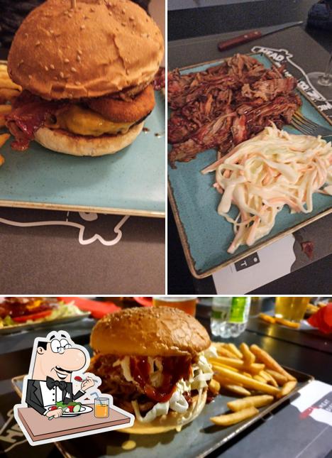 Panino con maiale stirato al Meat Different smoked bbq