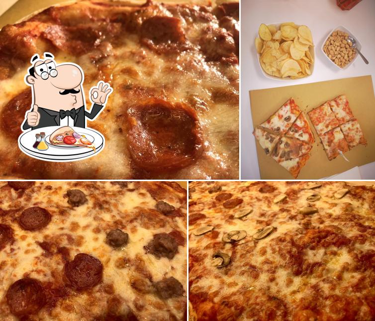 Ordina una pizza a Bar Santa Chiara - pizzeria - ristorante